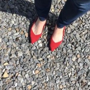 Rothys Flame Point Flat Size 7/8